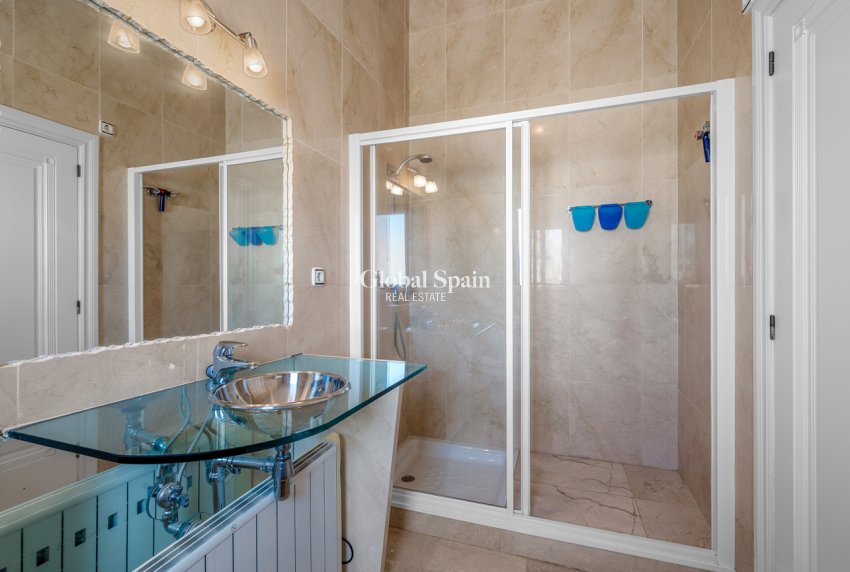 Wiederverkauf - PENTHOUSE -
DEHESA DE CAMPOAMOR - Costa Blanca