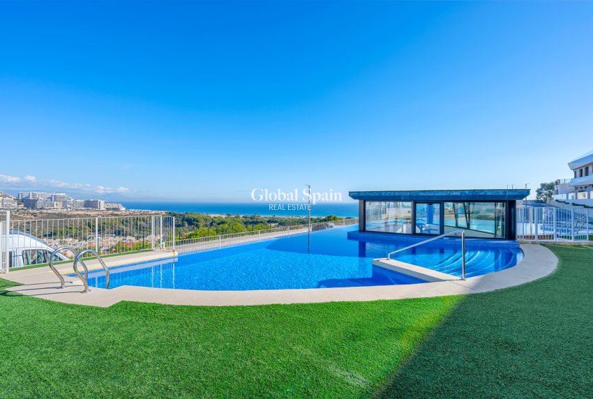 Wiederverkauf - PENTHOUSE -
GRAN ALACANT - Costa Blanca