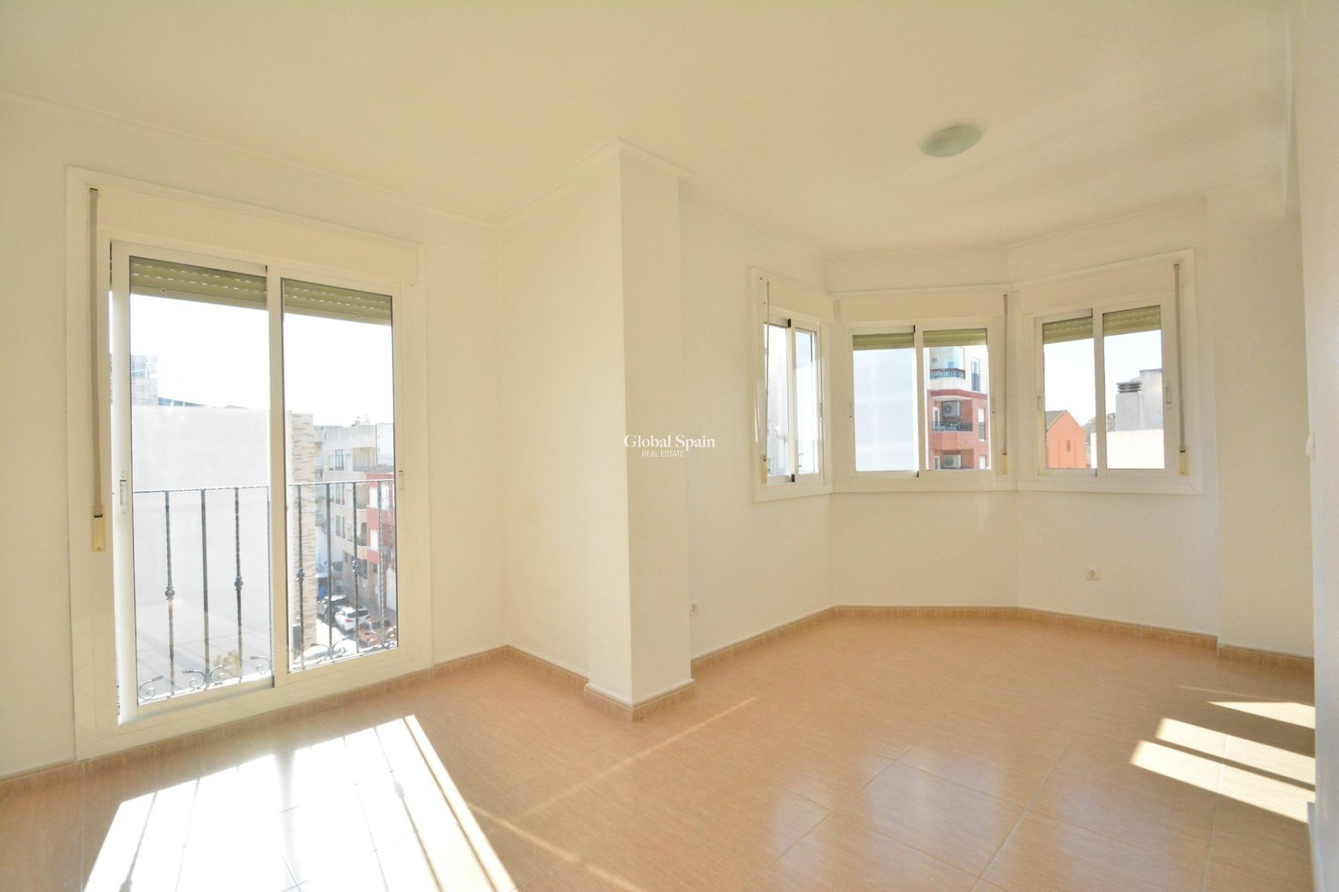 Wiederverkauf - PENTHOUSE -
GUARDAMAR DEL SEGURA - Costa Blanca