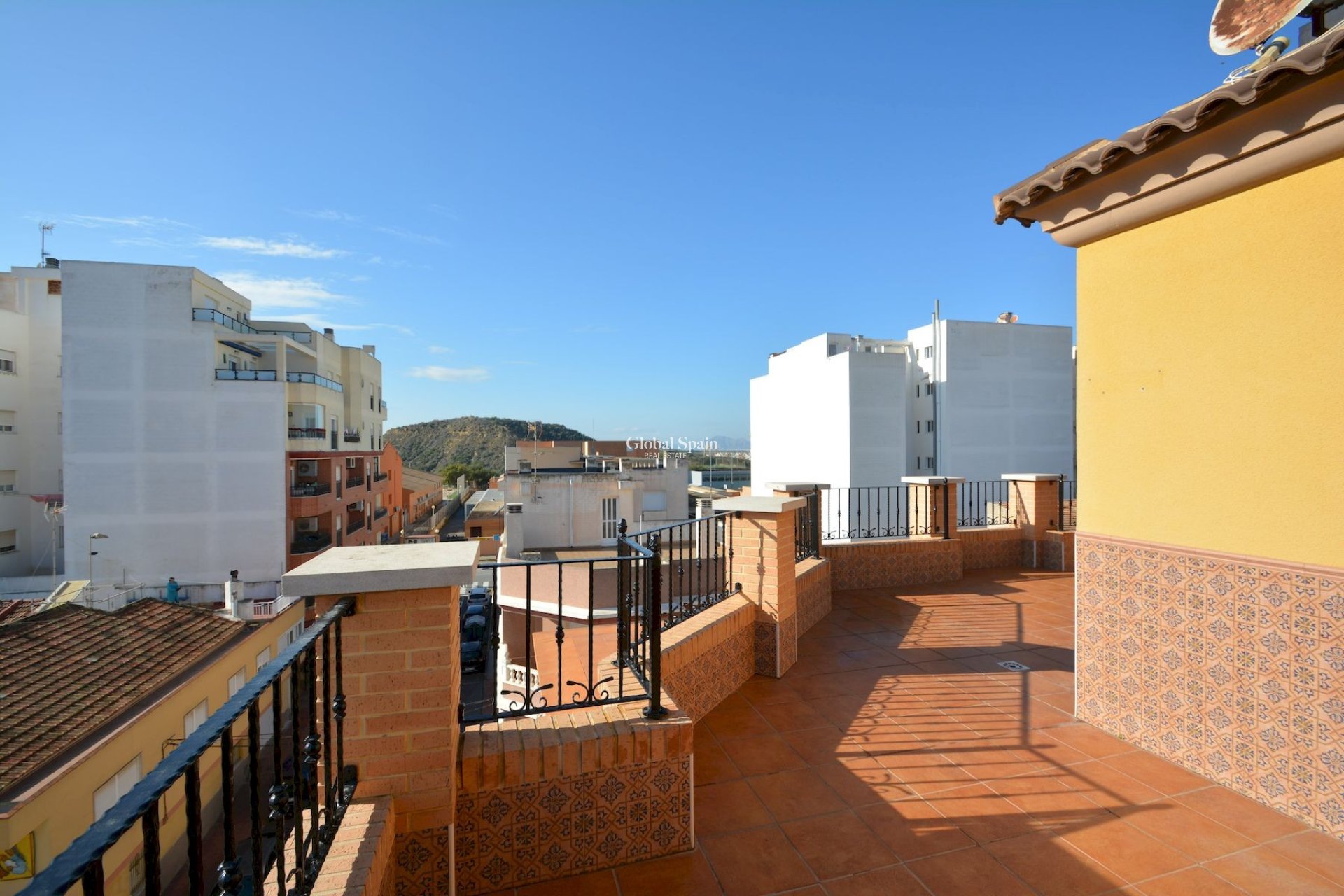 Wiederverkauf - PENTHOUSE -
GUARDAMAR DEL SEGURA - Costa Blanca