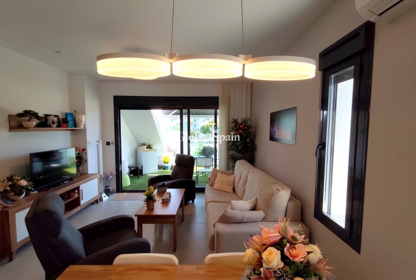 Wiederverkauf - PENTHOUSE -
GUARDAMAR DEL SEGURA - Costa Blanca