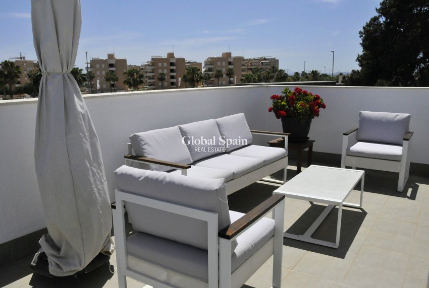 Wiederverkauf - PENTHOUSE -
GUARDAMAR DEL SEGURA - Costa Blanca