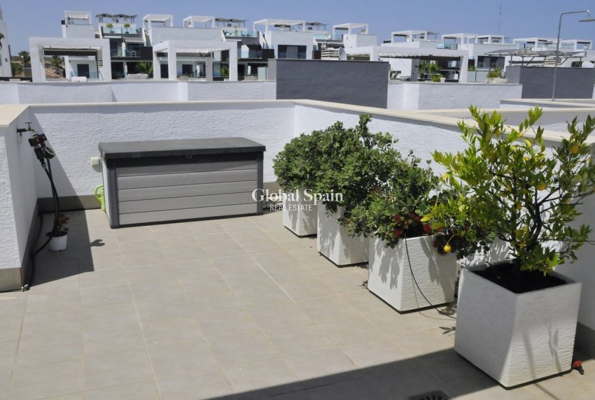 Wiederverkauf - PENTHOUSE -
GUARDAMAR DEL SEGURA - Costa Blanca