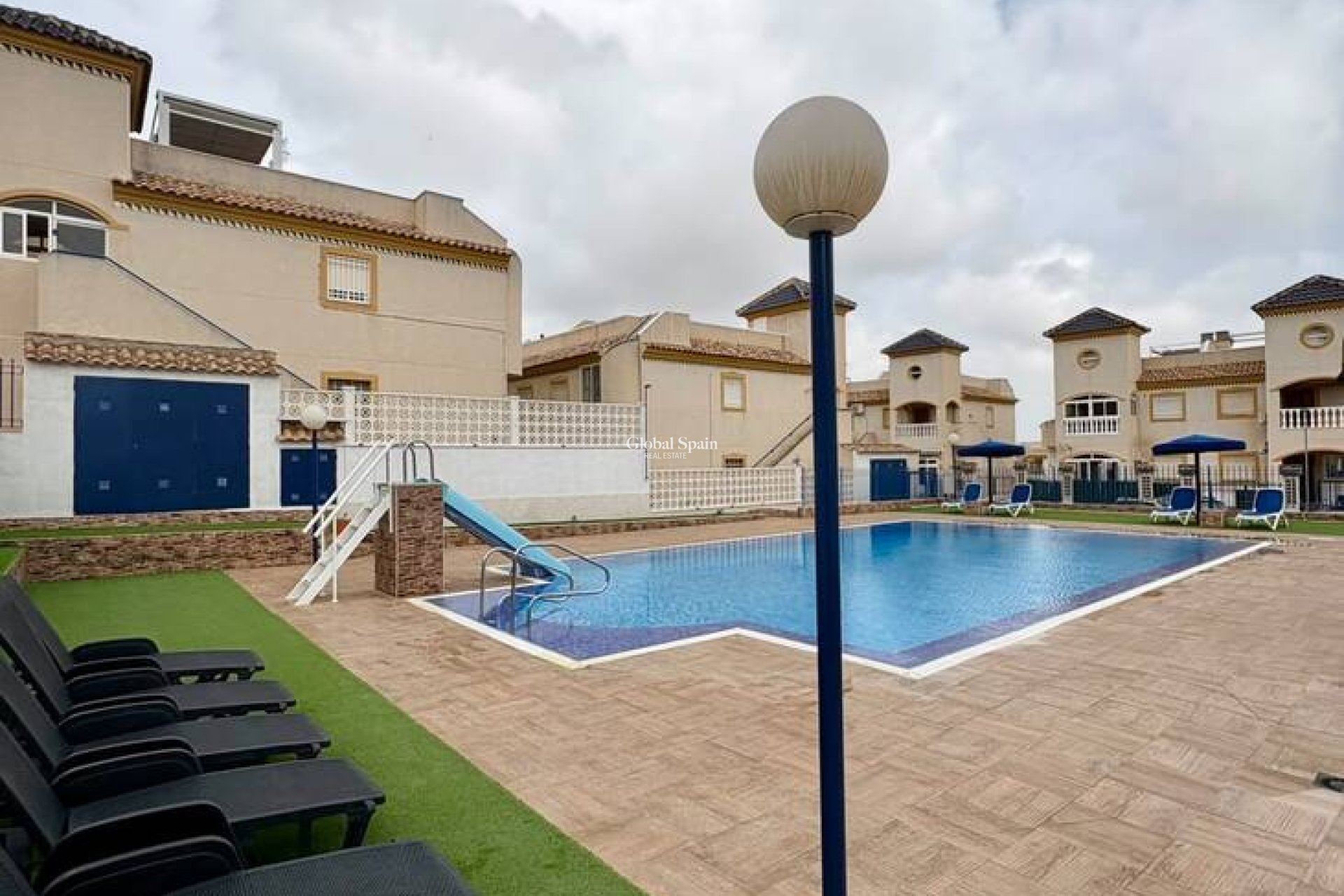 Wiederverkauf - PENTHOUSE -
GUARDAMAR DEL SEGURA - Costa Blanca