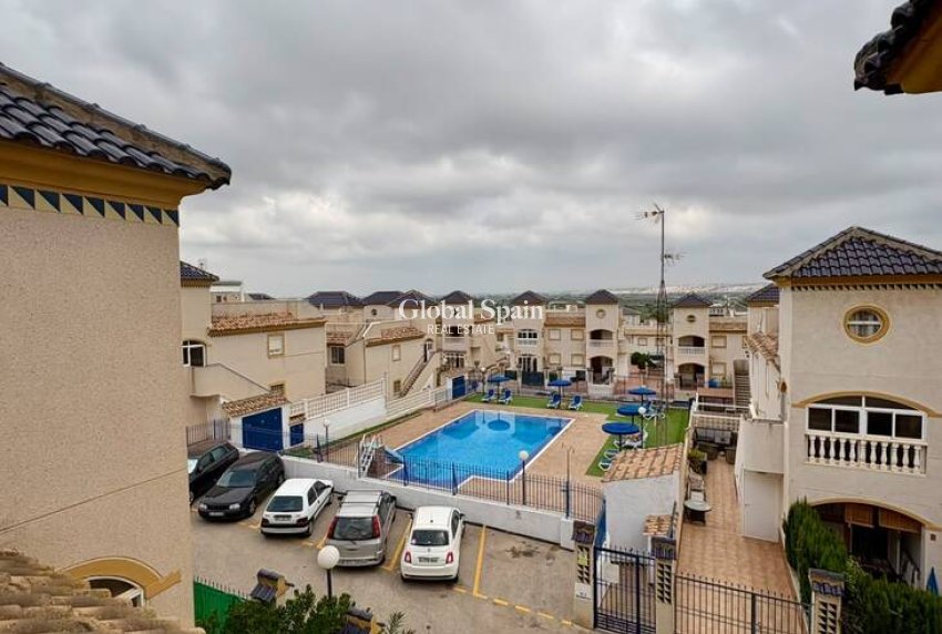 Wiederverkauf - PENTHOUSE -
GUARDAMAR DEL SEGURA - Costa Blanca