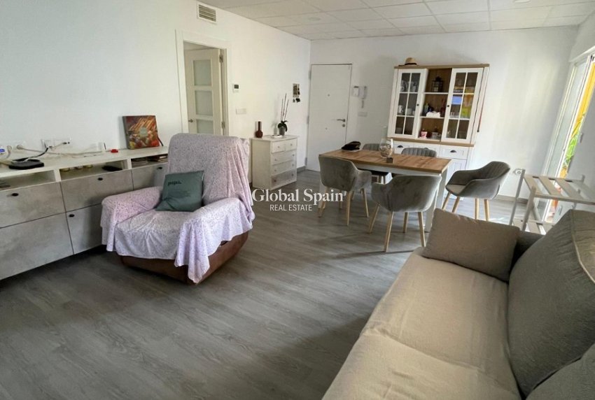 Wiederverkauf - PENTHOUSE -
GUARDAMAR DEL SEGURA - Costa Blanca