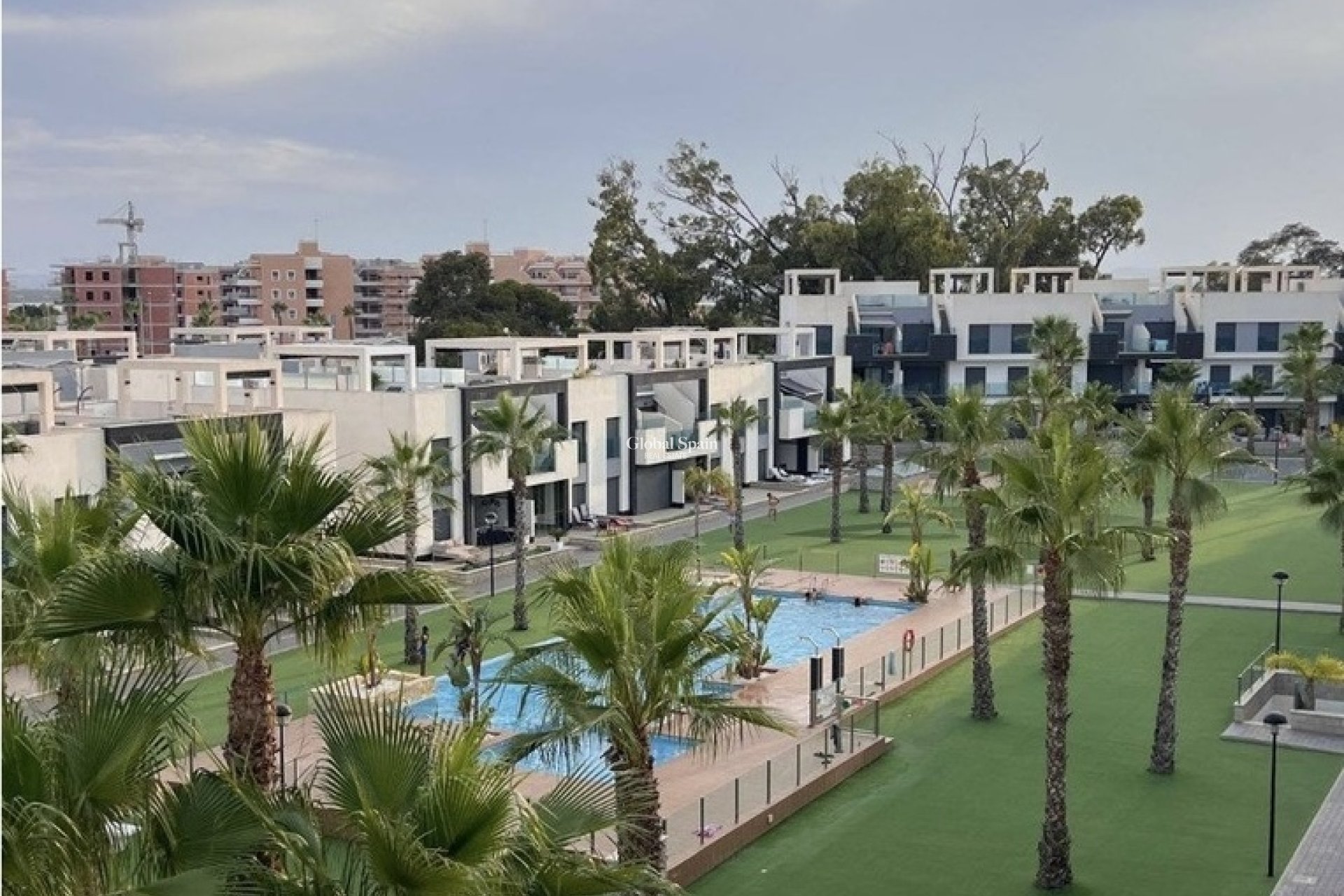 Wiederverkauf - PENTHOUSE -
GUARDAMAR DEL SEGURA - EL RASO