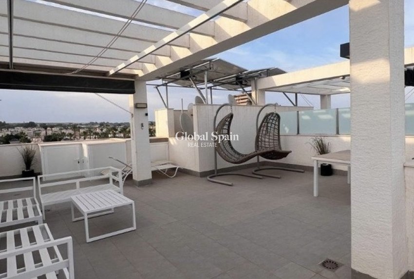 Wiederverkauf - PENTHOUSE -
GUARDAMAR DEL SEGURA - EL RASO