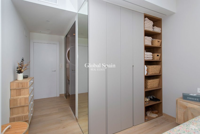 Wiederverkauf - PENTHOUSE -
GUARDAMAR DEL SEGURA - EL RASO