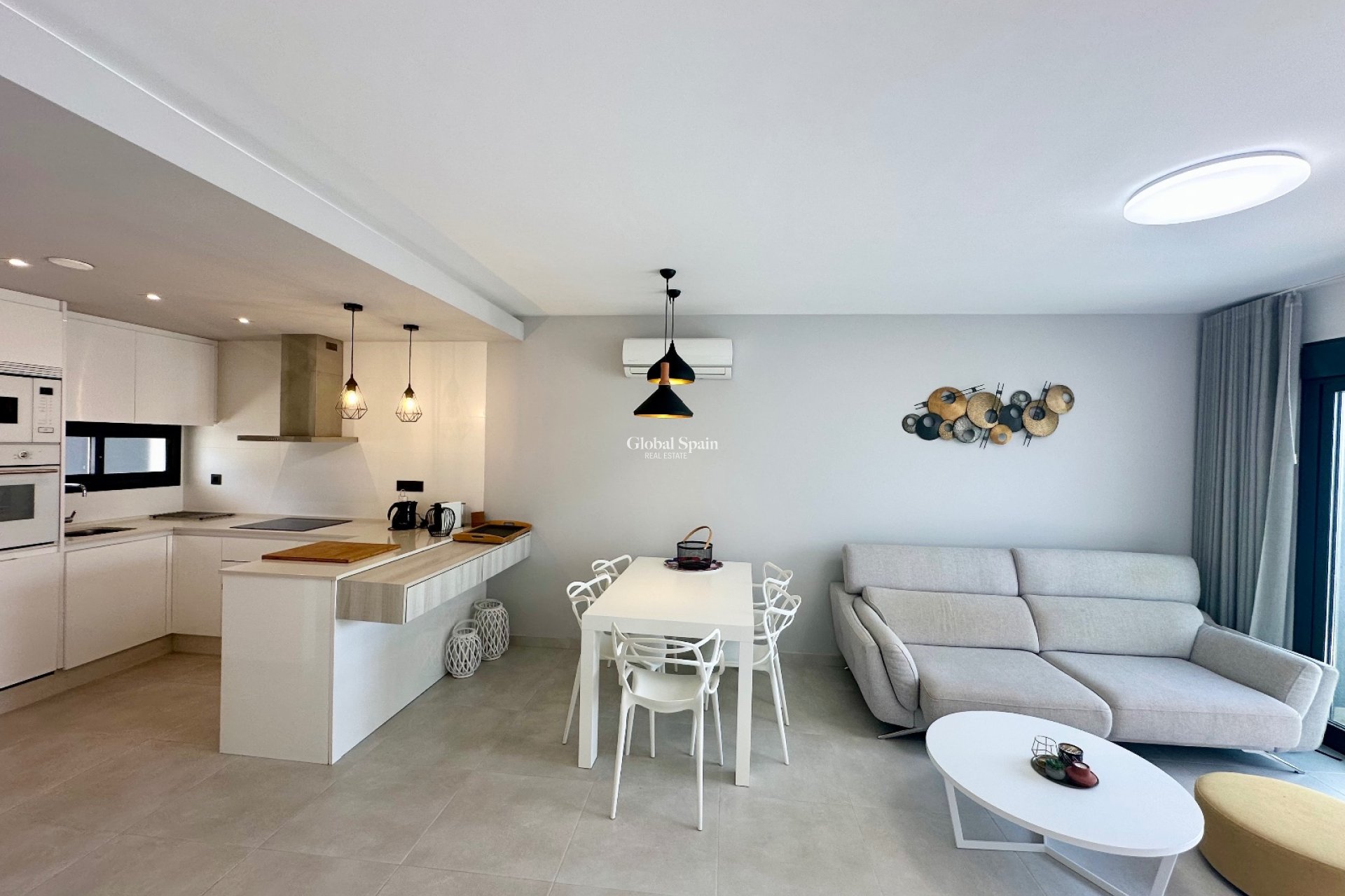 Wiederverkauf - PENTHOUSE -
GUARDAMAR DEL SEGURA - EL RASO