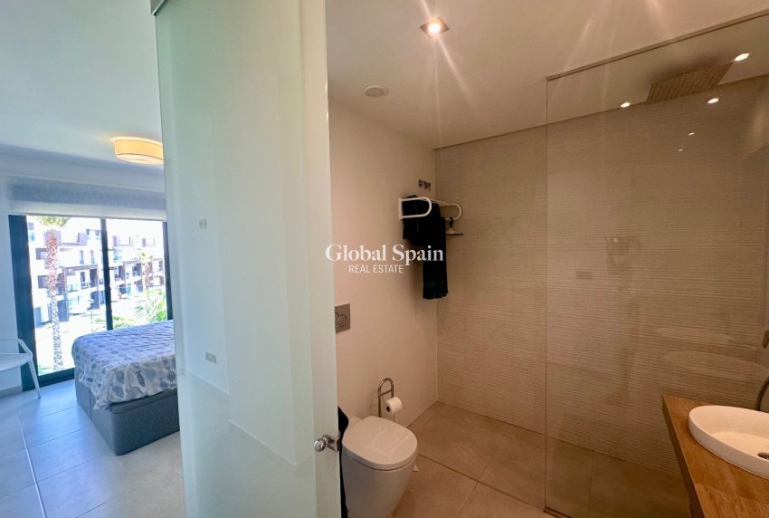 Wiederverkauf - PENTHOUSE -
GUARDAMAR DEL SEGURA - EL RASO