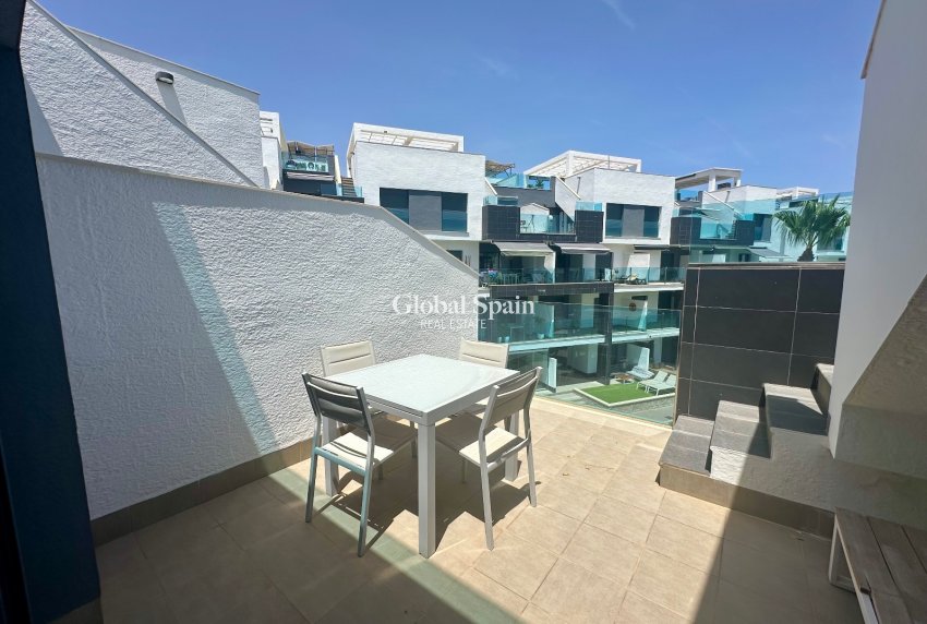 Wiederverkauf - PENTHOUSE -
GUARDAMAR DEL SEGURA - EL RASO