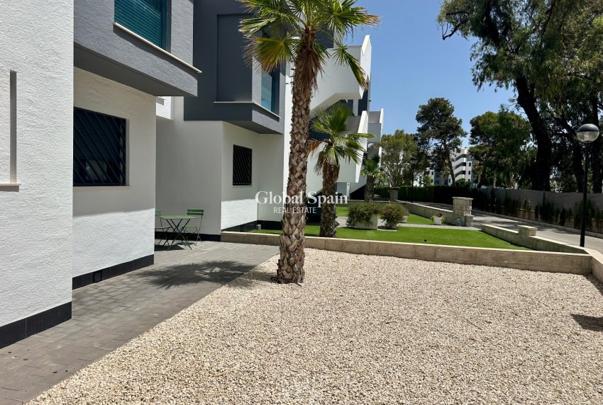 Wiederverkauf - PENTHOUSE -
GUARDAMAR DEL SEGURA - EL RASO