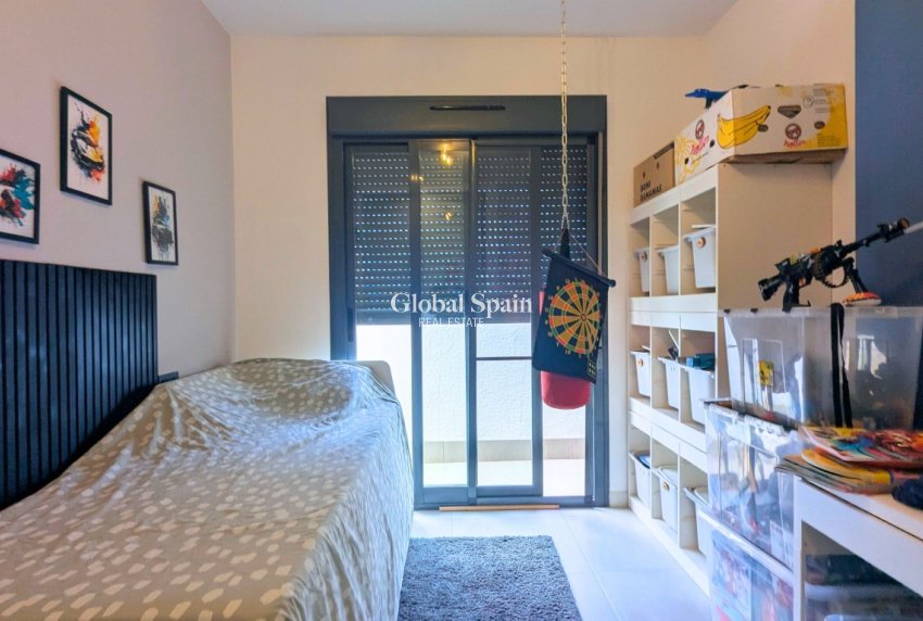 Wiederverkauf - PENTHOUSE -
GUARDAMAR DEL SEGURA - El Raso