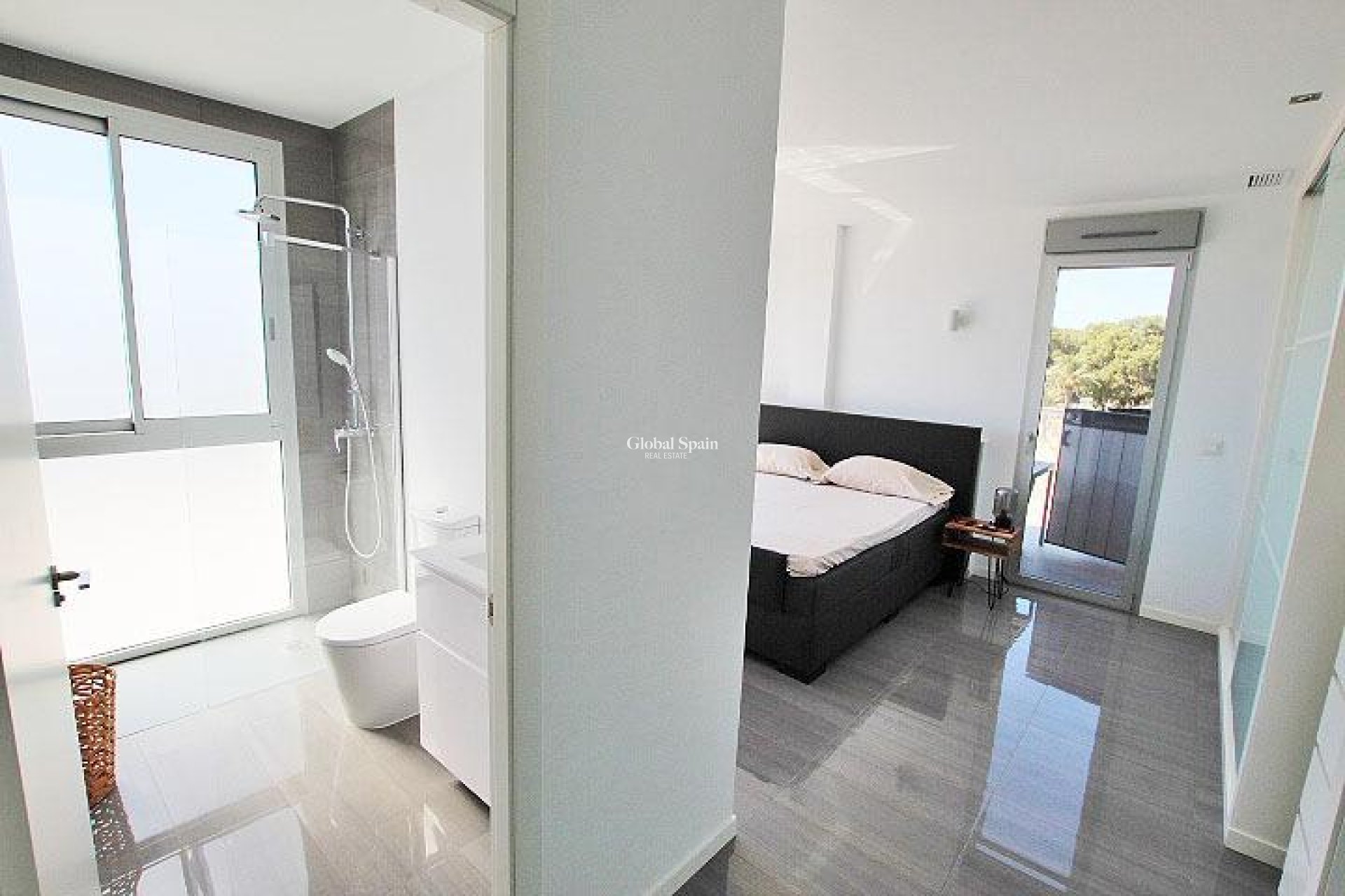 Wiederverkauf - PENTHOUSE -
GUARDAMAR DEL SEGURA - Guardamar Playa
