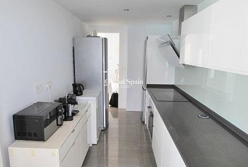 Wiederverkauf - PENTHOUSE -
GUARDAMAR DEL SEGURA - Guardamar Playa