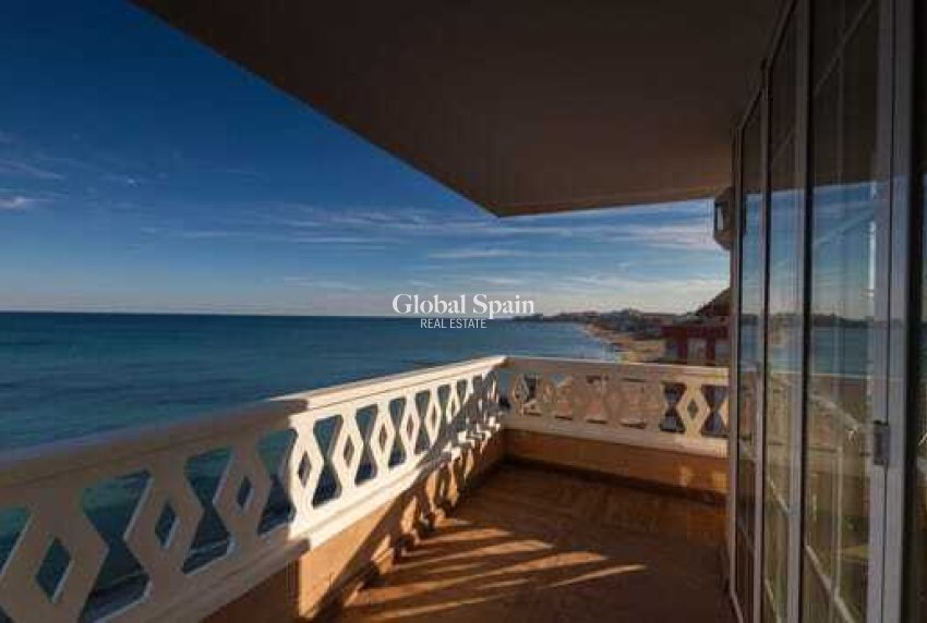 Wiederverkauf - PENTHOUSE -
LA MATA - Costa Blanca