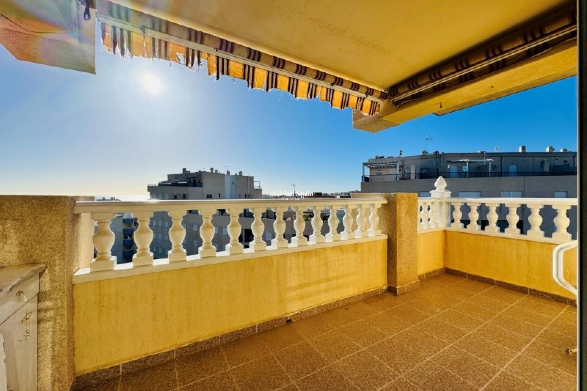 Wiederverkauf - PENTHOUSE -
LA MATA - Costa Blanca