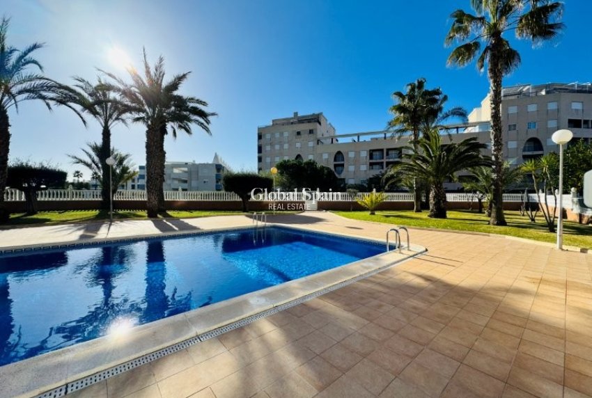 Wiederverkauf - PENTHOUSE -
LA MATA - Costa Blanca