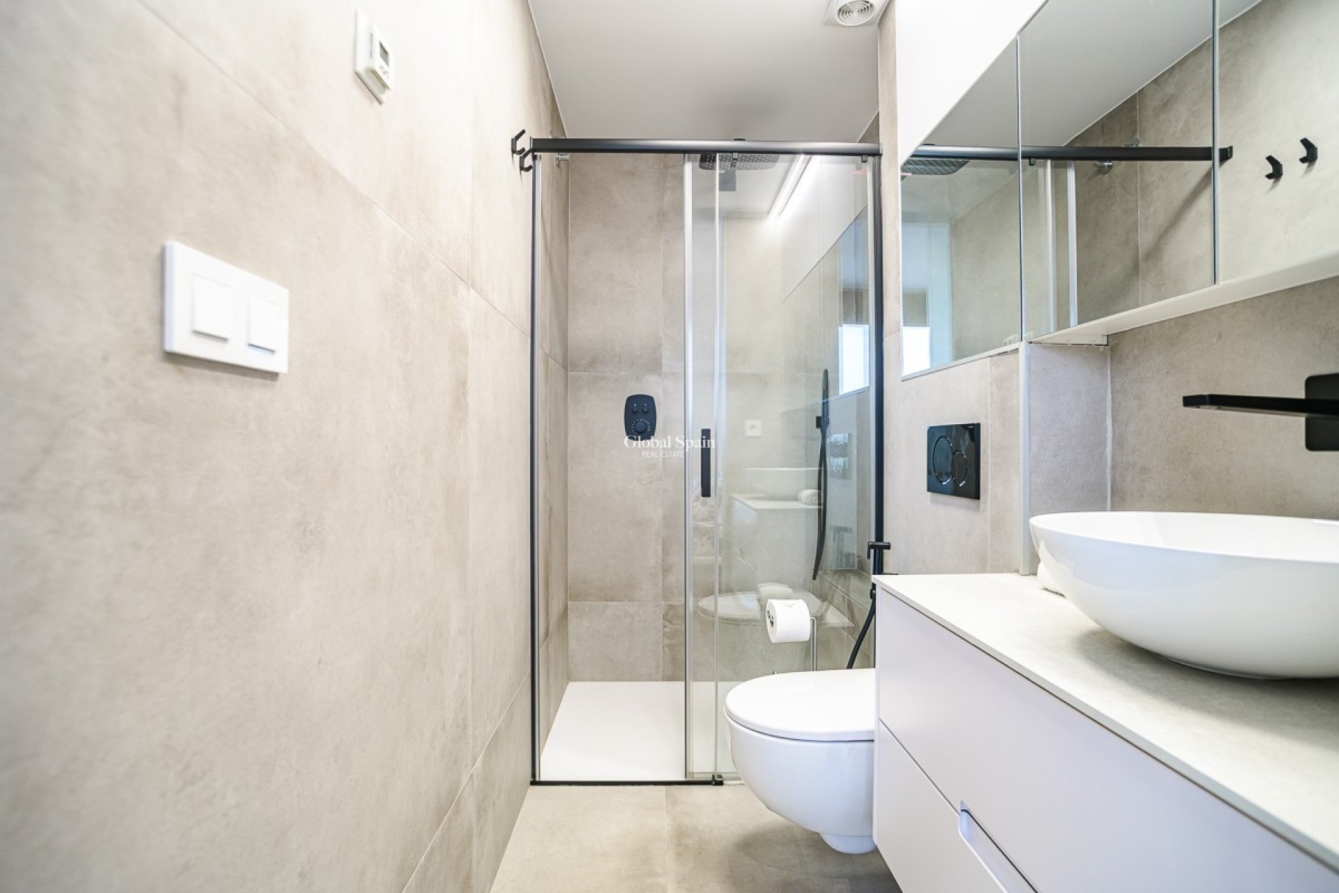 Wiederverkauf - PENTHOUSE -
LO PAGÁN