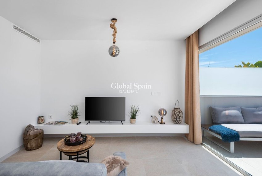 Wiederverkauf - PENTHOUSE -
LOS BALCONES - LOS ALTOS - Costa Blanca