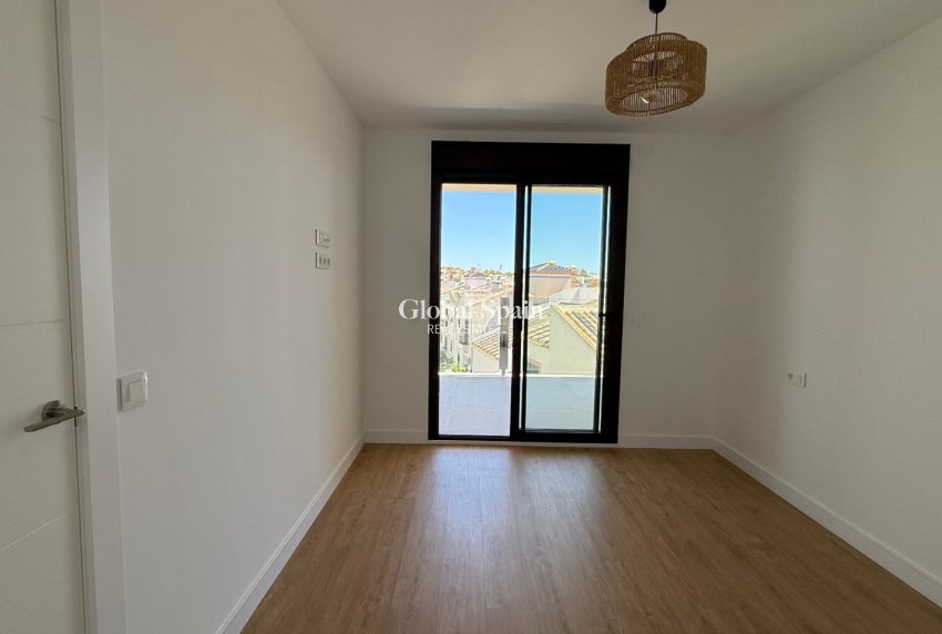 Wiederverkauf - PENTHOUSE -
ORIHUELA - Costa Blanca Sur