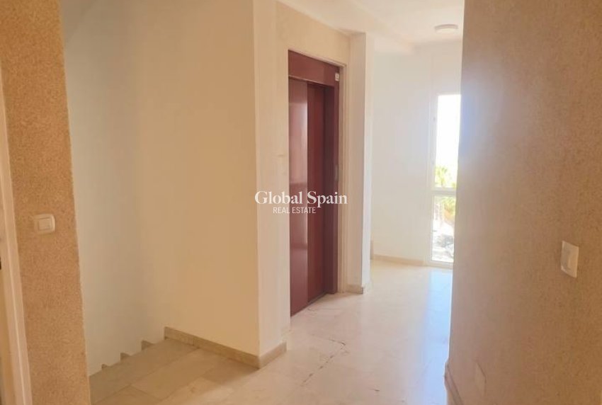 Wiederverkauf - PENTHOUSE -
ORIHUELA COSTA - CABO ROIG