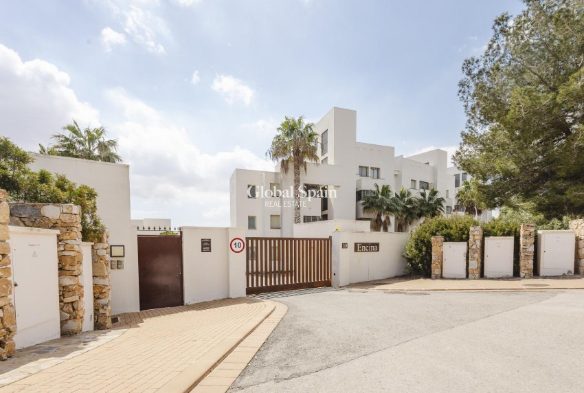 Wiederverkauf - PENTHOUSE -
ORIHUELA COSTA - Costa Blanca