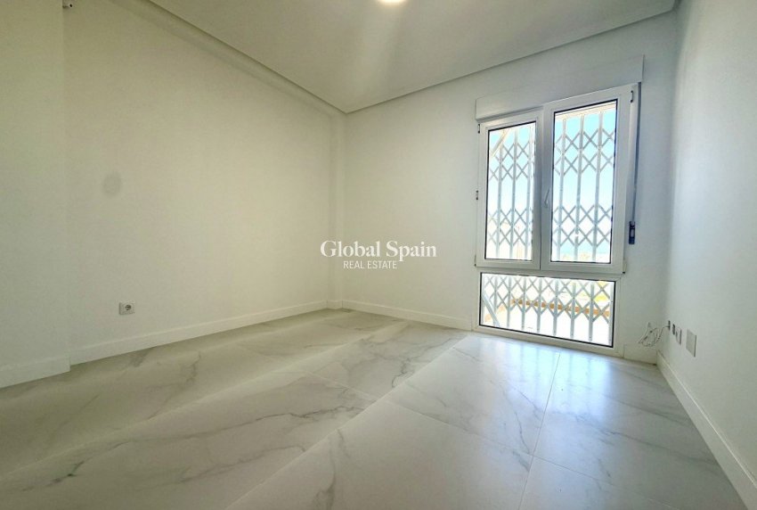 Wiederverkauf - PENTHOUSE -
ORIHUELA COSTA - Costa Blanca
