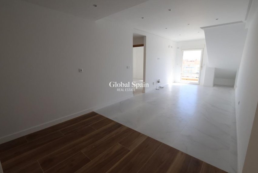 Wiederverkauf - PENTHOUSE -
ORIHUELA COSTA - Costa Blanca