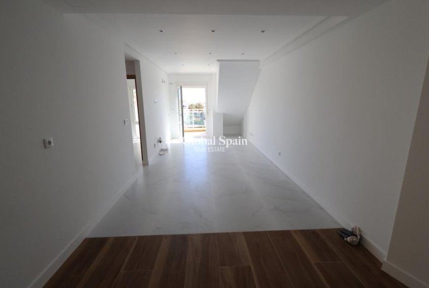 Wiederverkauf - PENTHOUSE -
ORIHUELA COSTA - Costa Blanca