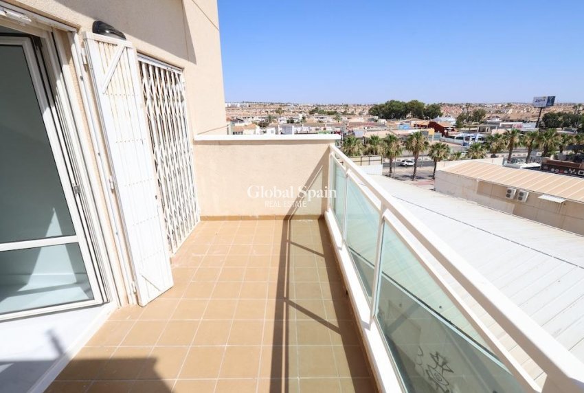 Wiederverkauf - PENTHOUSE -
ORIHUELA COSTA - Costa Blanca
