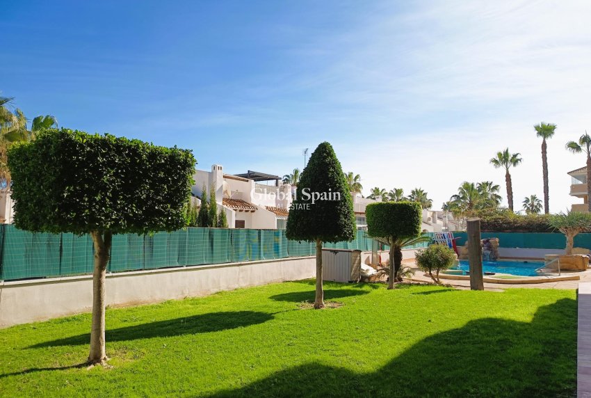 Wiederverkauf - PENTHOUSE -
ORIHUELA COSTA - Costa Blanca