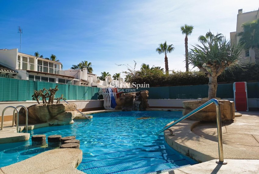 Wiederverkauf - PENTHOUSE -
ORIHUELA COSTA - Costa Blanca