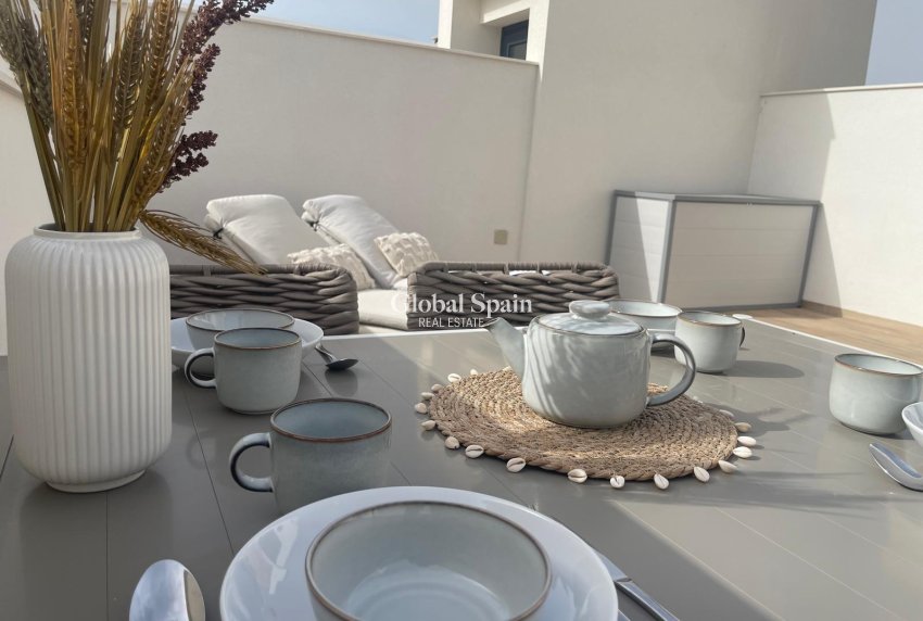 Wiederverkauf - PENTHOUSE -
ORIHUELA COSTA - Las Filipinas