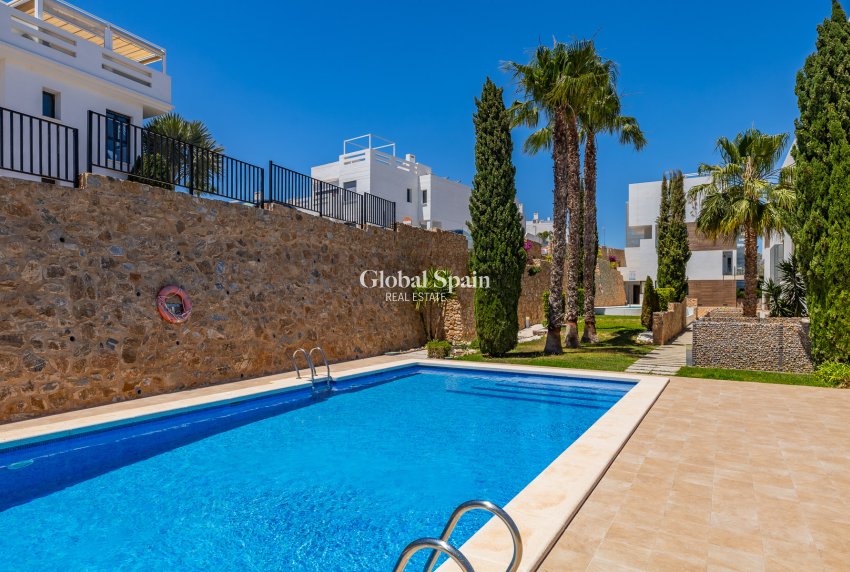 Wiederverkauf - PENTHOUSE -
ORIHUELA COSTA - Las Ramblas Golf