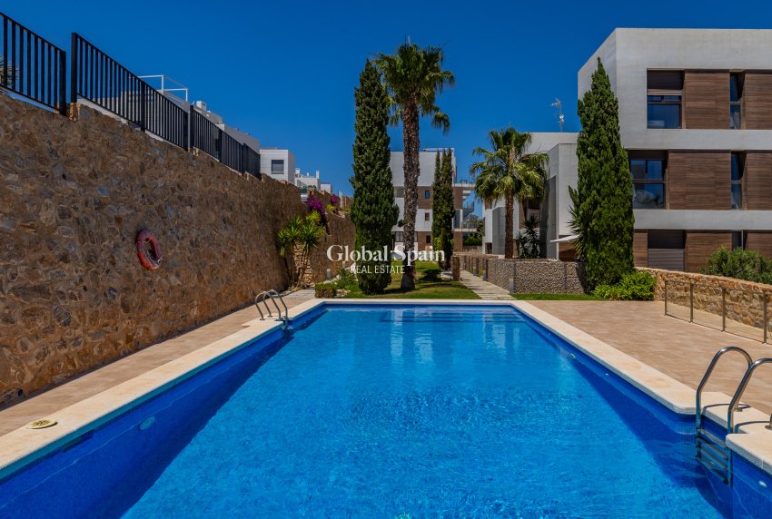 Wiederverkauf - PENTHOUSE -
ORIHUELA COSTA - Las Ramblas Golf