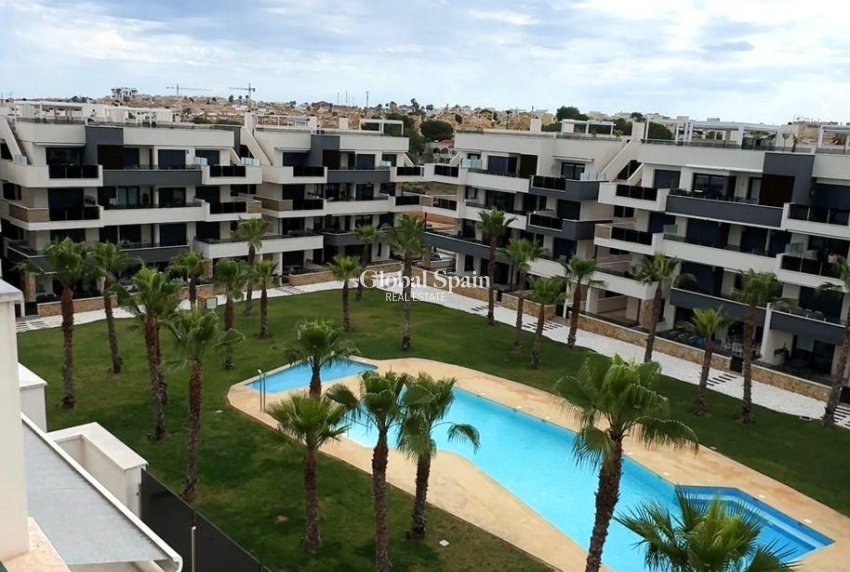 Wiederverkauf - PENTHOUSE -
ORIHUELA COSTA - Los Almendros-la Florida