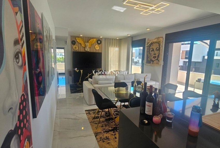 Wiederverkauf - PENTHOUSE -
ORIHUELA COSTA - Los Almendros-la Florida
