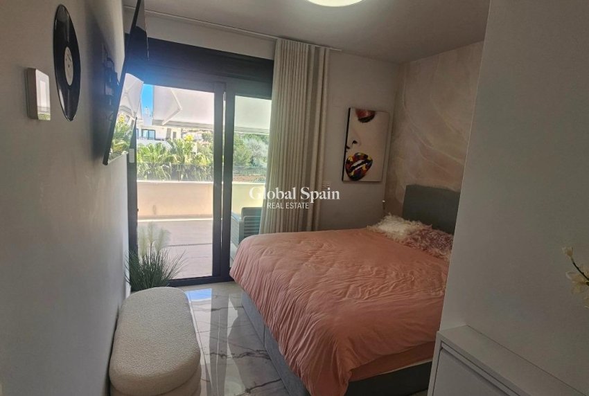 Wiederverkauf - PENTHOUSE -
ORIHUELA COSTA - Los Almendros-la Florida