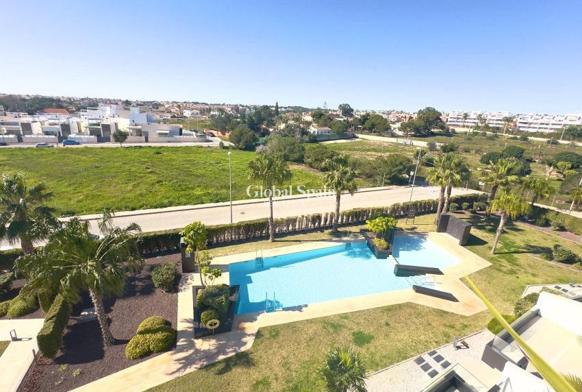 Wiederverkauf - PENTHOUSE -
ORIHUELA COSTA - Los Dolses