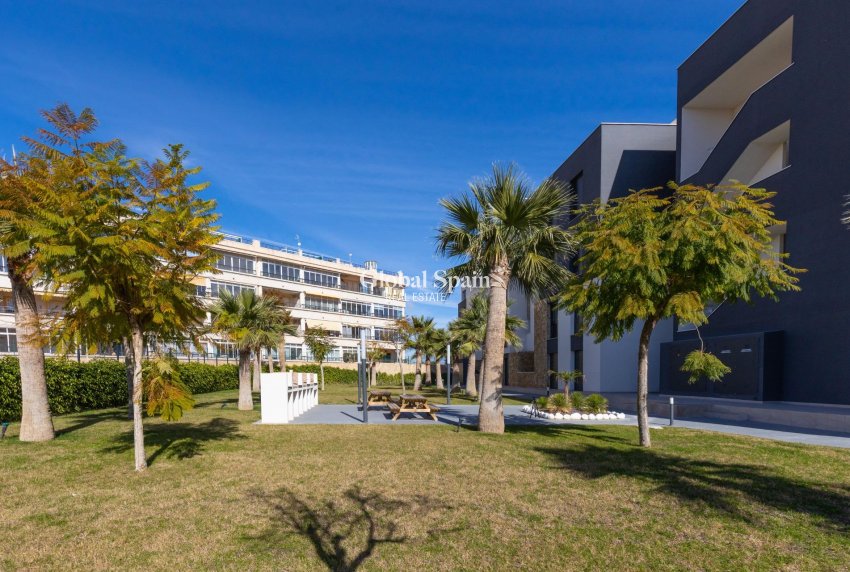 Wiederverkauf - PENTHOUSE -
ORIHUELA COSTA - Playa Flamenca