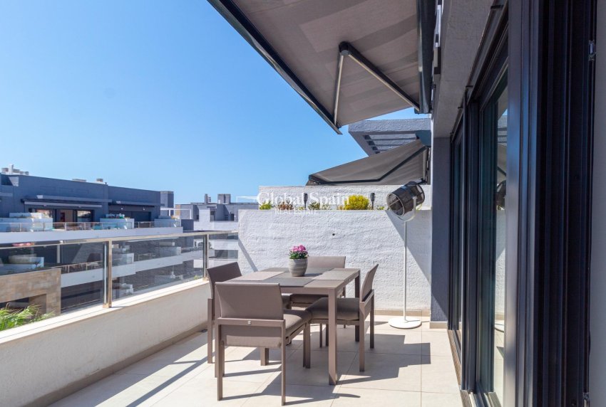 Wiederverkauf - PENTHOUSE -
ORIHUELA COSTA - Playa Flamenca