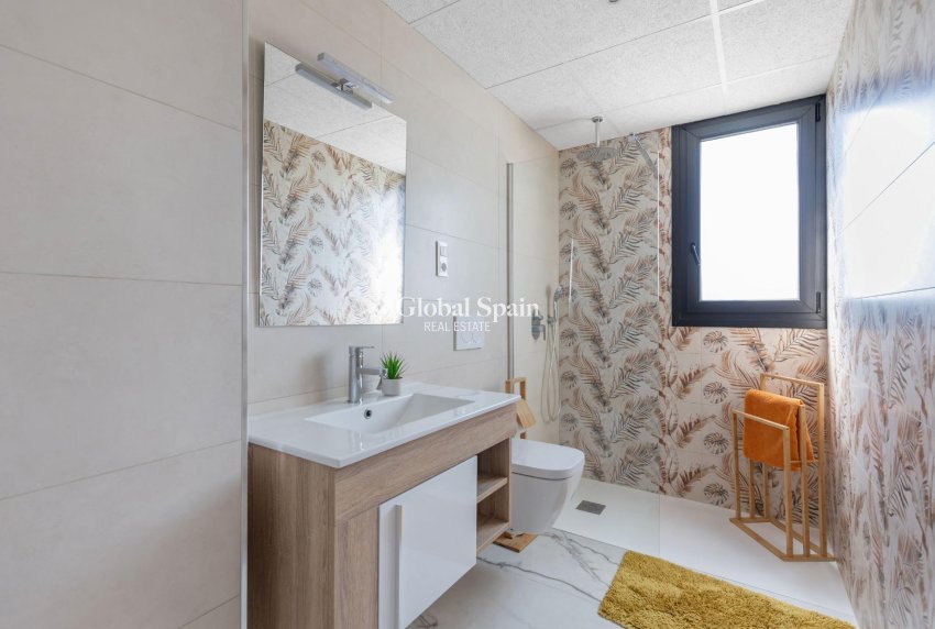 Wiederverkauf - PENTHOUSE -
ORIHUELA COSTA - Playa Flamenca