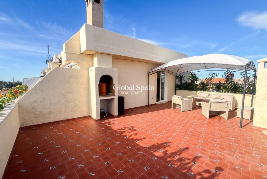 Wiederverkauf - PENTHOUSE -
ORIHUELA COSTA - Punta Prima