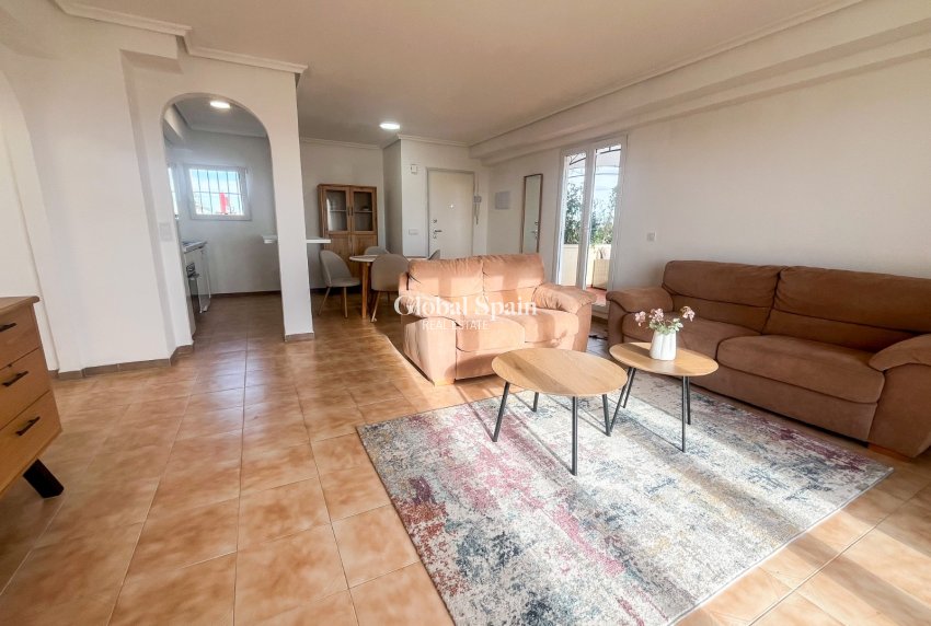 Wiederverkauf - PENTHOUSE -
ORIHUELA COSTA - Punta Prima