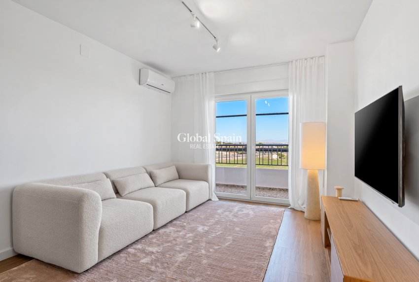 Wiederverkauf - PENTHOUSE -
ORIHUELA COSTA - Punta Prima