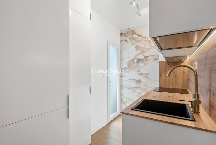 Wiederverkauf - PENTHOUSE -
ORIHUELA COSTA - Punta Prima