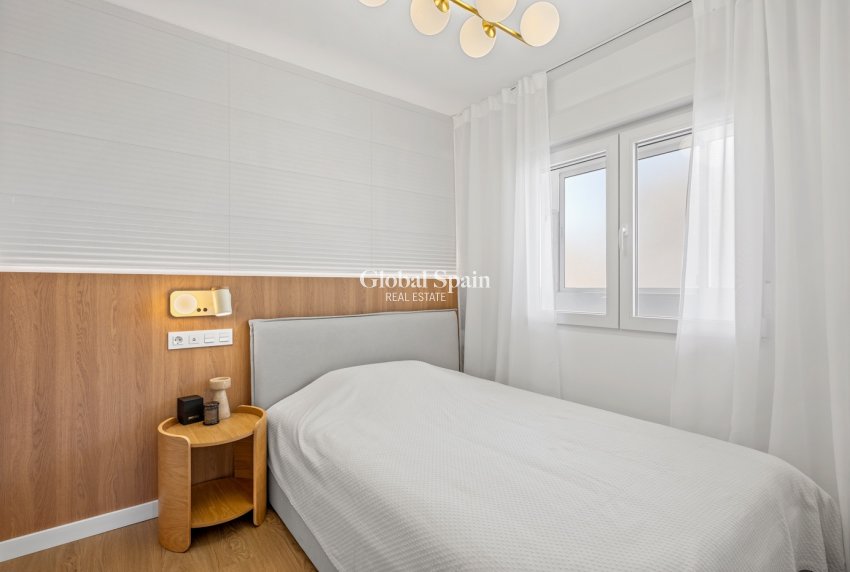Wiederverkauf - PENTHOUSE -
ORIHUELA COSTA - Punta Prima