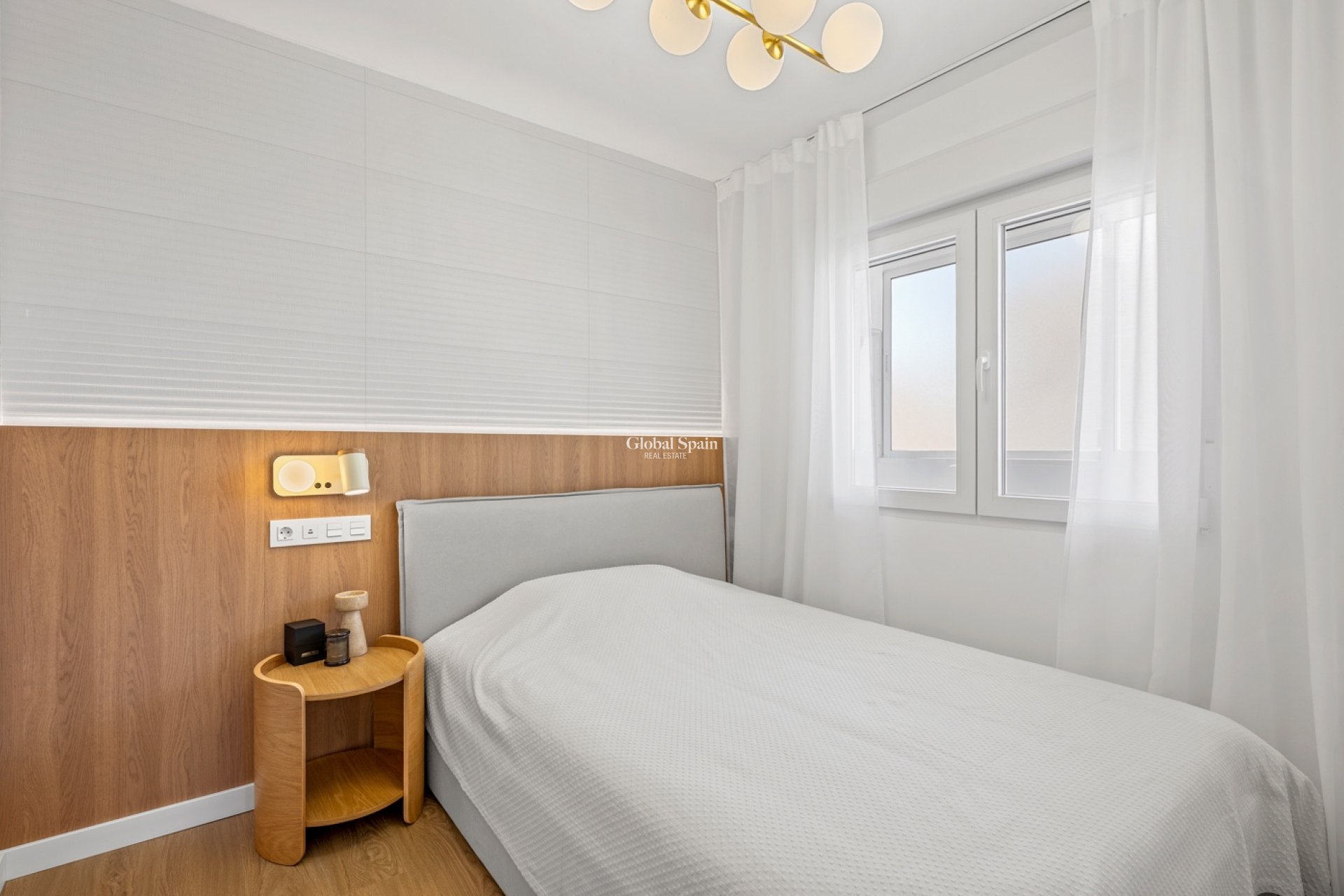 Wiederverkauf - PENTHOUSE -
ORIHUELA COSTA - Punta Prima
